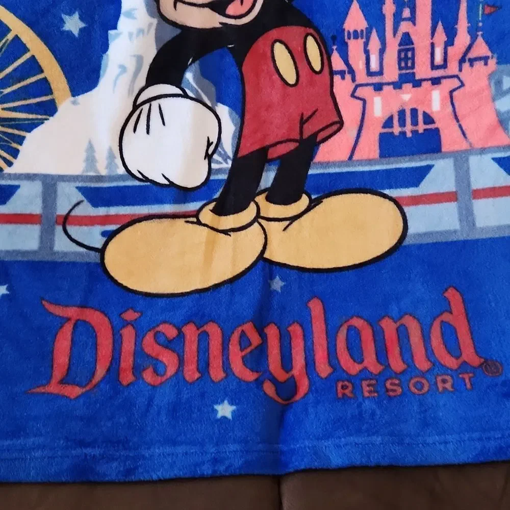 Disneyland Mickey Mouse Soft Throw Blanket